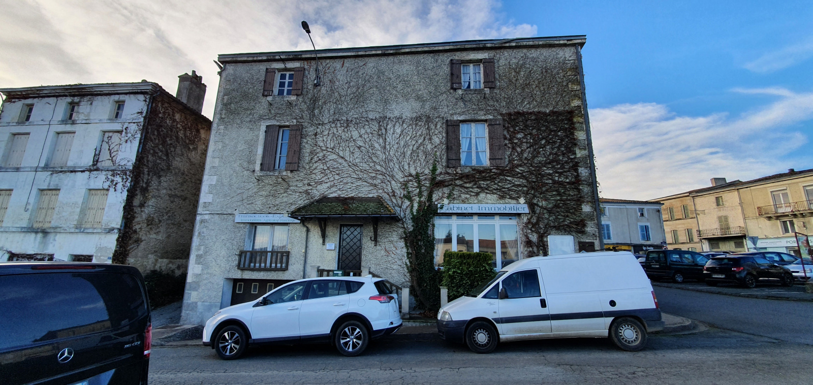 Image_9, Immeuble, Champdeniers, ref :118